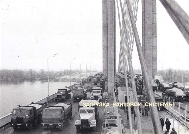Кличко показал, как провели испытания на Шулявском мосту