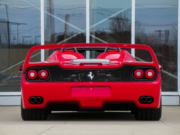 На продажу выставлен дебютный Ferrari F50
