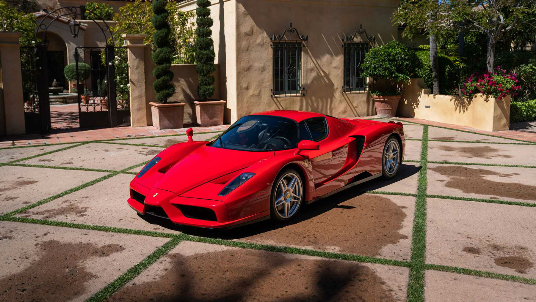 Цифра дня: эксклюзивный Ferrari Enzo продан за рекордную сумму