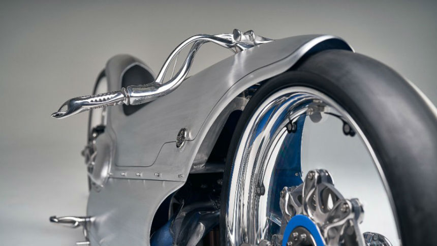 Инженер построил мотоцикл по 100-летним чертежам