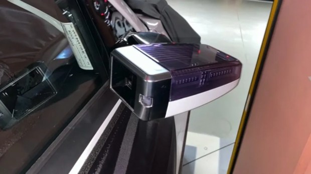 Новый Hyundai Ioniq 5: первые фото интерьера