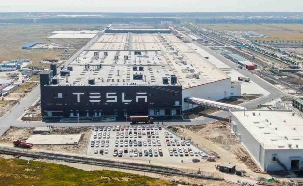 Tesla Model 3: из Китая в Европу