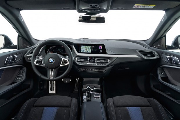 BMW 2-Series Gran Coupe получила промежуточный вариант