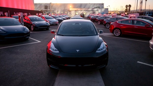 Tesla Model 3 и Model Y засветят еще ярче