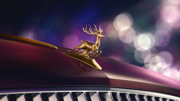 Bentley вместо оленей: британцы подготовили седан для Санта-Клауса