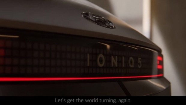 Hyundai перенесла дату дебюта нового Ioniq 5