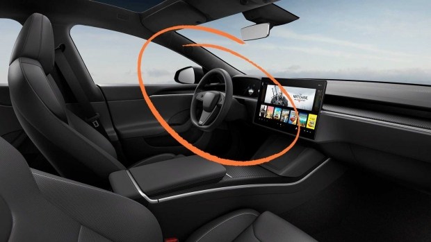На сайте Tesla нашли фото новой Model S с рулевым колесом
