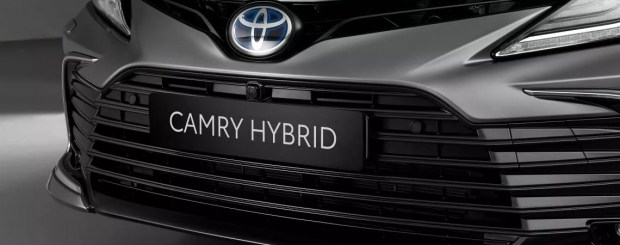 Замовляй оновлену Toyota Camry в Тойота на Столичному