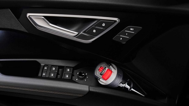 Просторный салон и дополненная реальность: чем удивит Audi Q4 e-tron
