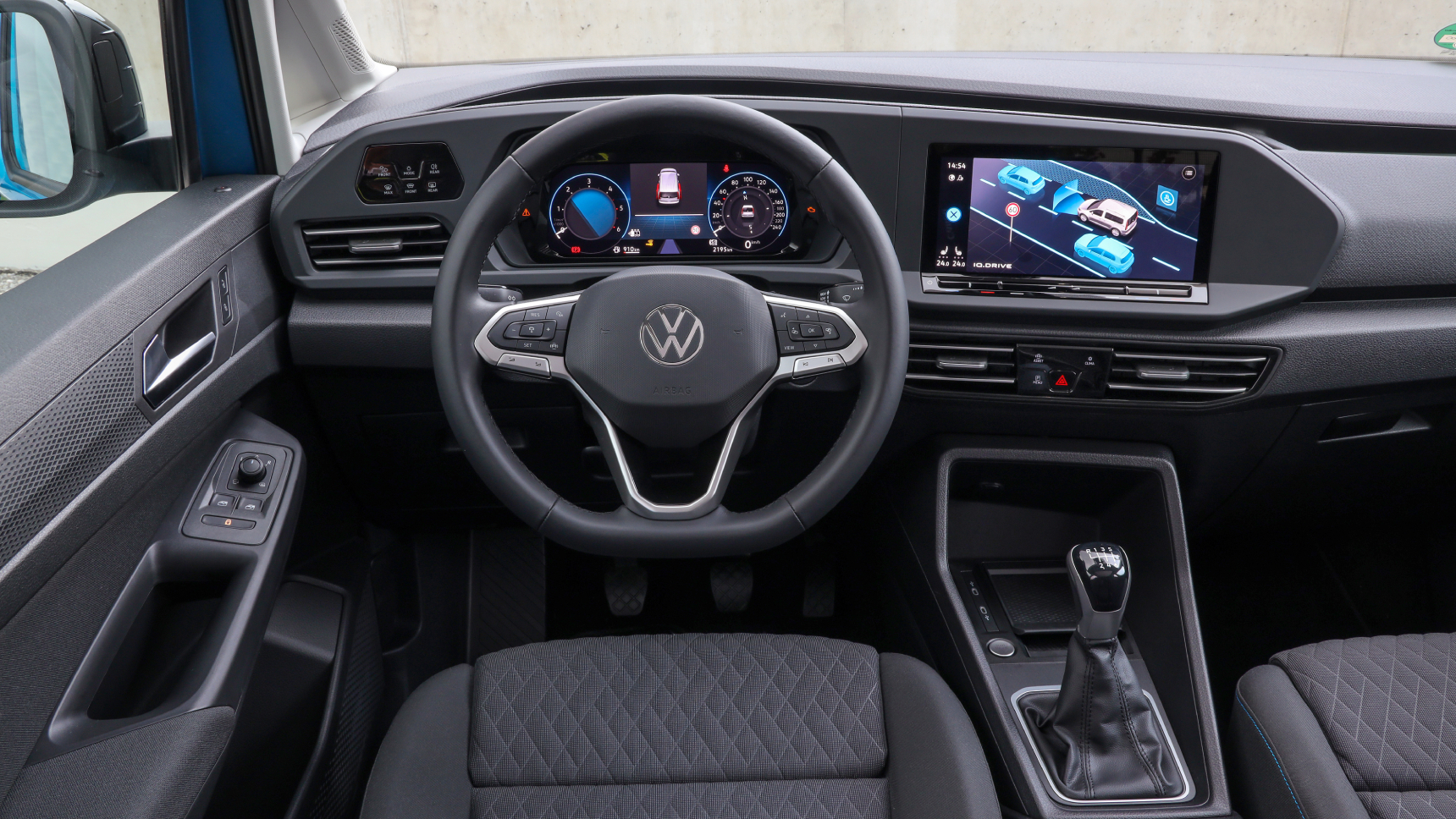 Объявлены российские цены на новый Volkswagen Caddy