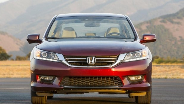 Владельцы Honda Accord жалуются на «рулевую аномалию»