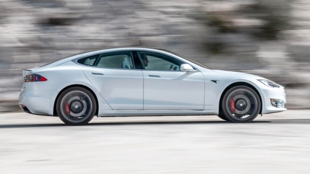 Model S установила новый рекорд в гонке через всю Северную Америку