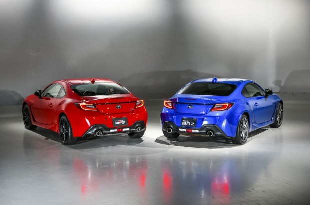 Разницу между Toyota GR86 и Subaru BRZ