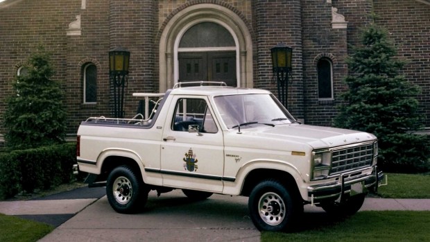 Эксклюзивный Ford Bronco Pope Francis Centre выставлен на аукцион