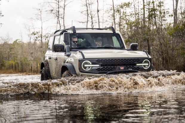 Рождённый в болотах: новая версия Ford Bronco
