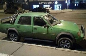 Уникальный пикап-внедорожник ЗАЗ Славута засняли на дорогах