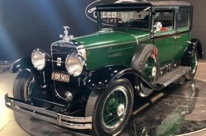 90-летний бронированный Cadillac Аль Капоне продают за миллион долларов