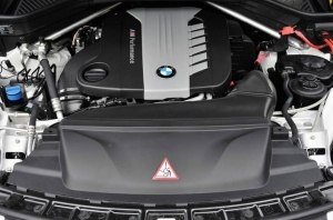 BMW откажется от мотора с четырьмя турбинами BMW откажется от мотора с четырьмя турбинами