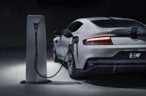 Aston Martin отказался от выпуска первого электрокара Rapid E Aston Martin отказался от выпуска первого электрокара Rapid E