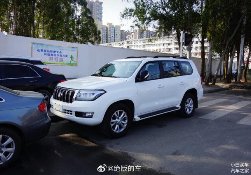 Китайцы скопировали легендарный Toyota Land Cruiser 200