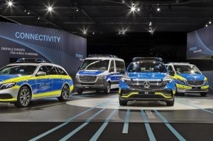Электромобиль Mercedes-Benz EQC получила немецкая полиция Электромобиль Mercedes-Benz EQC получила немецкая полиция