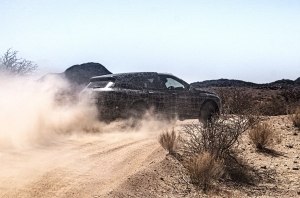 Электрокроссовер BMW испытали экстремальной жарой