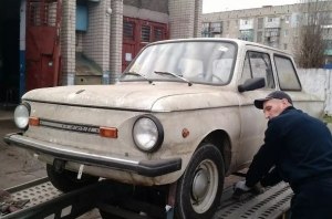 В гараже нашли «Запорожец» без пробега и в заводской смазке