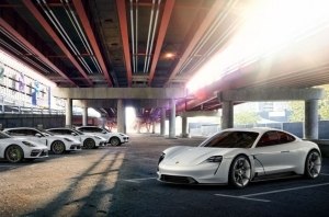 Больше выручки, меньше прибыли, кассу делают кроссоверы: финотчет Porsche за 2019 год