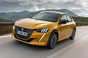 Лучший среди лучших – PEUGEOT 208 назван Автомобилем года 2020 в Европе Лучший среди лучших – PEUGEOT 208 назван Автомобилем года 2020 в Европе