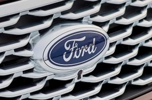 Американские автозаводы готовятся к возобновлению работы