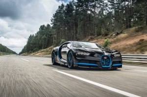 Дрэг-рейсинг на скорости 1600 км/ч: «ракета» против Bugatti Chiron и болида F1 Дрэг-рейсинг на скорости 1600 км/ч: «ракета» против Bugatti Chiron и болида F1