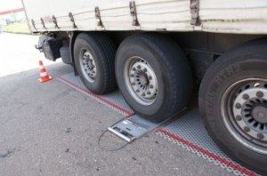 Обеспечивать габаритно-весовой контроль на транспорте будут дополнительно 200 инспекторов