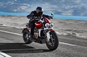 Новый Triumph Rocket 3: с места до 100 км/час за 3 секунды или даже чуть быстрее Новый Triumph Rocket 3: с места до 100 км/час за 3 секунды или даже чуть быстрее