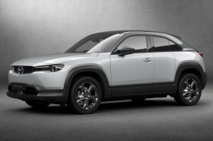 Mazda назвала цену на свой первый электромобиль