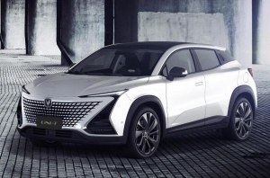 «Умный» кроссовер Uni-T проследит за водителем