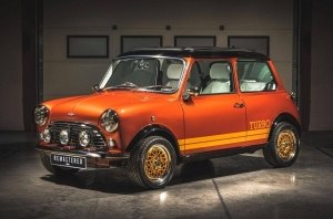 Классический MINI «превратили» в Lotus из фильма о Джеймсе Бонде