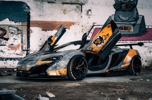 В Чернобыле засветился уникальный тюнингованный суперкар McLaren