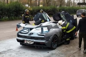 В Португалии загорелся еще один McLaren Senna стоимостью миллион евро В Португалии загорелся еще один McLaren Senna стоимостью миллион евро