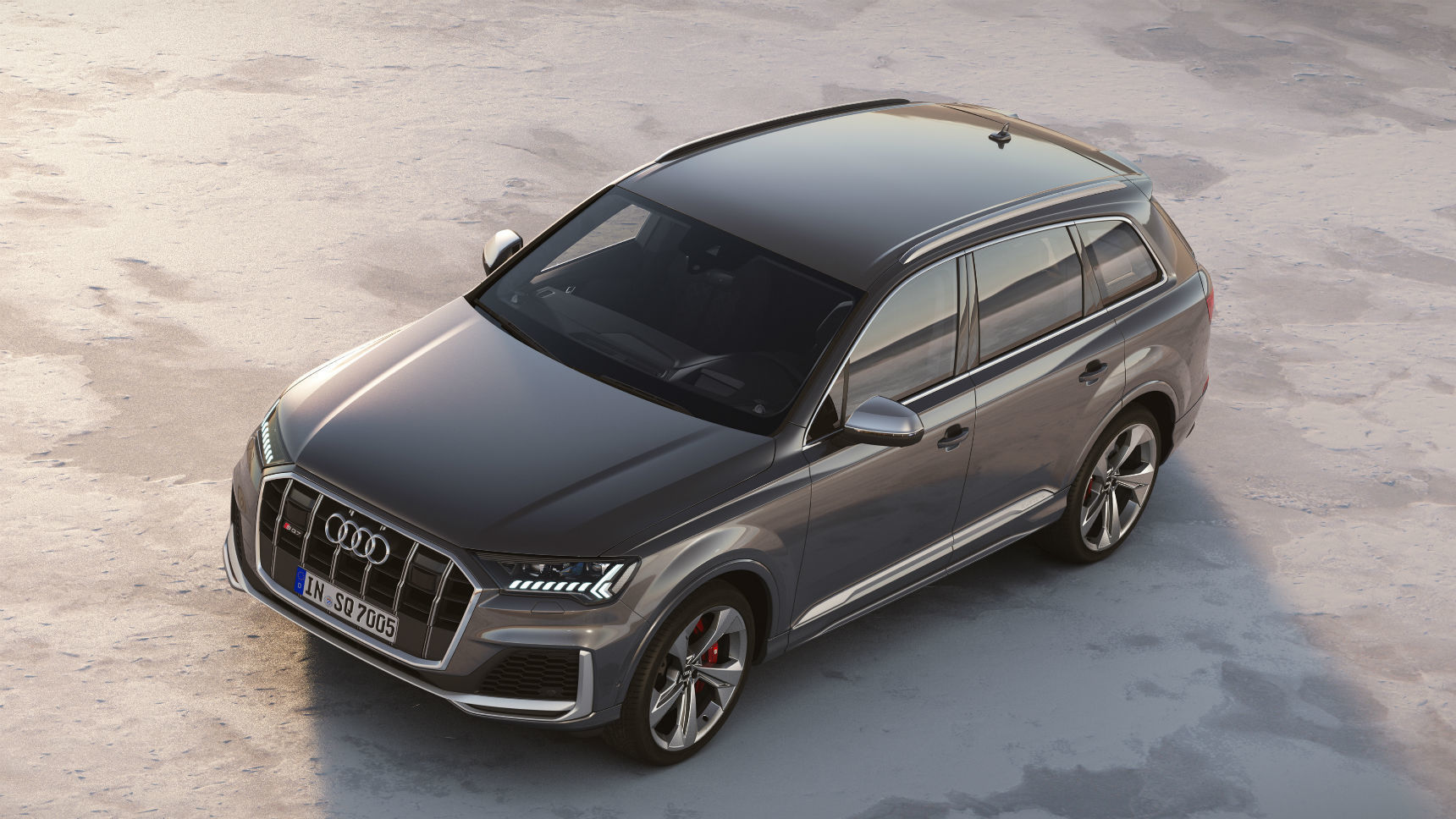 Audi назвала рублевые цены на SQ7 в России