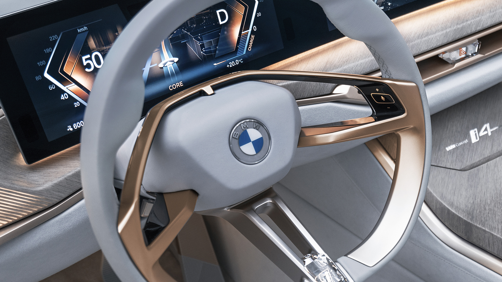Почему новый логотип BMW безнадежно плох