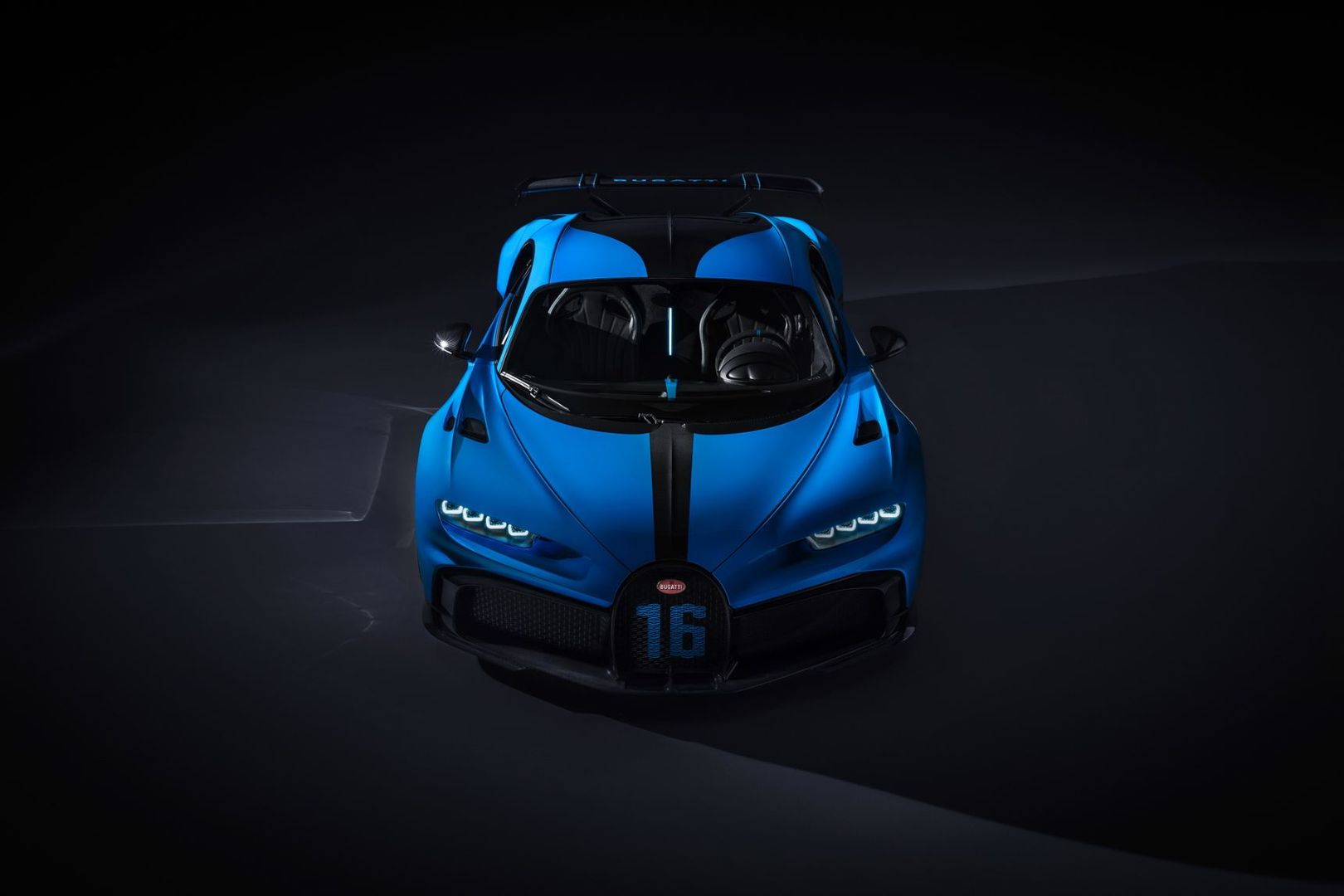 Bugatti представил хардкорный Chiron Pur Sport Bugatti представил хардкорный Chiron Pur Sport