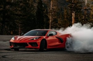 1000-сильный гибрид, и не только… Новые модификации Corvette C8