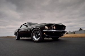 Месяц на карантине — много? Редкий Mustang 39 лет провел взаперти