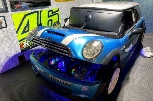 Зачем геймерам авто? гоночный симулятор из MINI (видео)