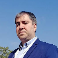 Таксисты: обещания Дептранса «работают только на словах»