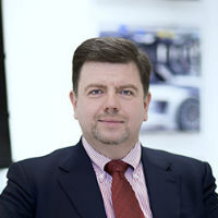 Московским автодилерам частично разрешили работать