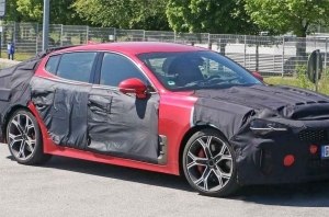 Обновленный KIA Stinger не смог удивить фотошпионов Обновленный KIA Stinger не смог удивить фотошпионов