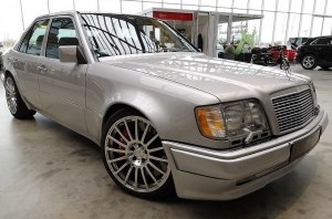 124-ый Mercedes по цене нового Maybach 124-ый Mercedes по цене нового Maybach