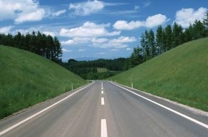 «Большая стройка» Укравтодора набирает обороты: когда и где ждать хорошие дороги?