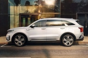 KIA Sorento первый массовый кроссовер с инновационной парковкой KIA Sorento первый массовый кроссовер с инновационной парковкой
